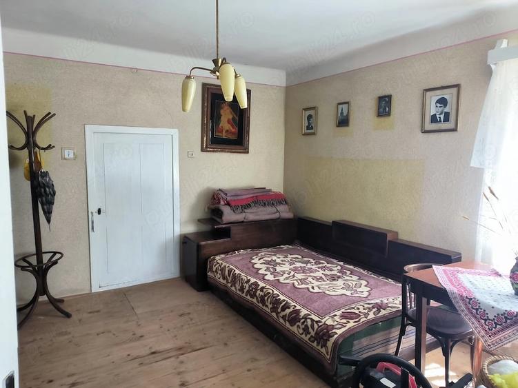 Casă cu 4 camere cu Teren 3665 Mp în Turdaș