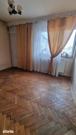 Apartament cu 2 camere decomandat în Mărăței