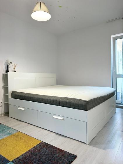 Apartament cu 3 camere semidecomandat în Drumul Taberei