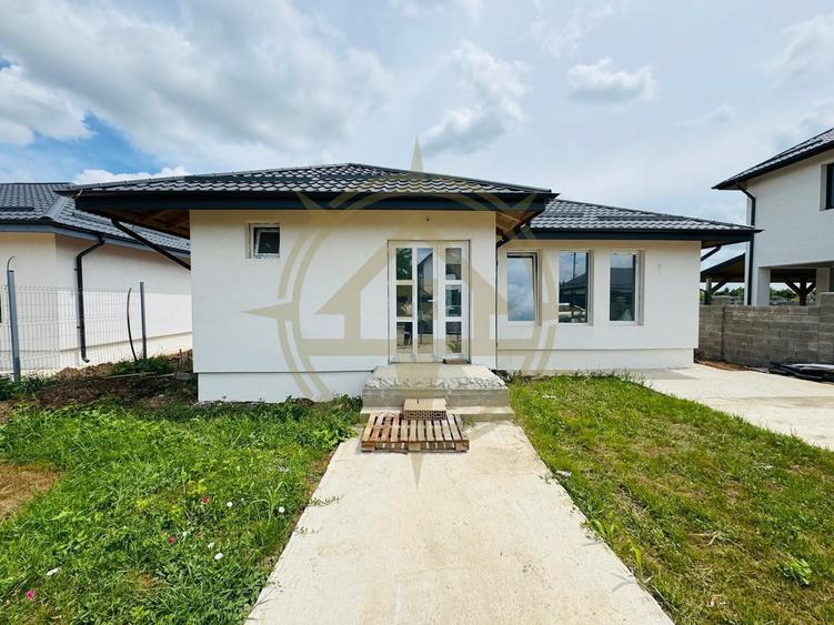 Casă cu 3 camere cu Teren 407 Mp în Crevedia