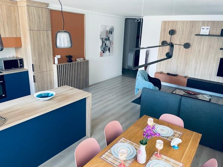 Apartament cu 2 camere decomandat, mobilat în Torontalului