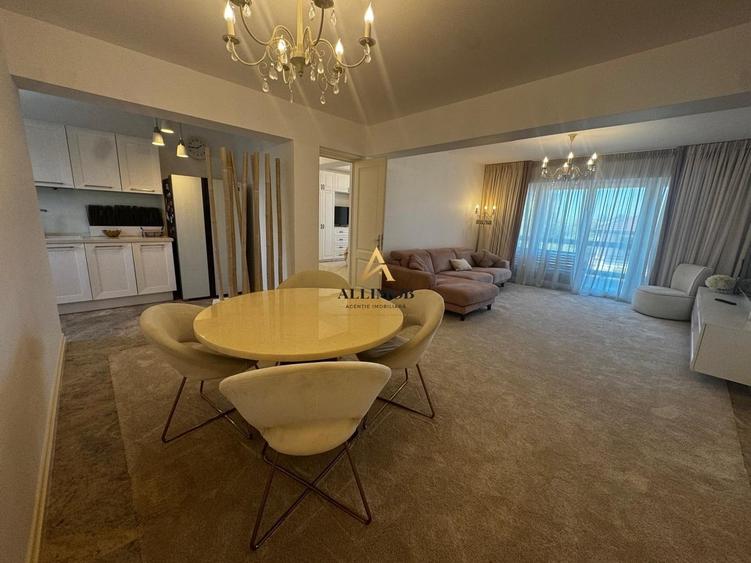 Apartament cu 4 camere decomandat în Străulești