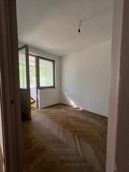 apartament parter, Tribunalul Constanta, ideal cabinet de avocatura sau medical - 1