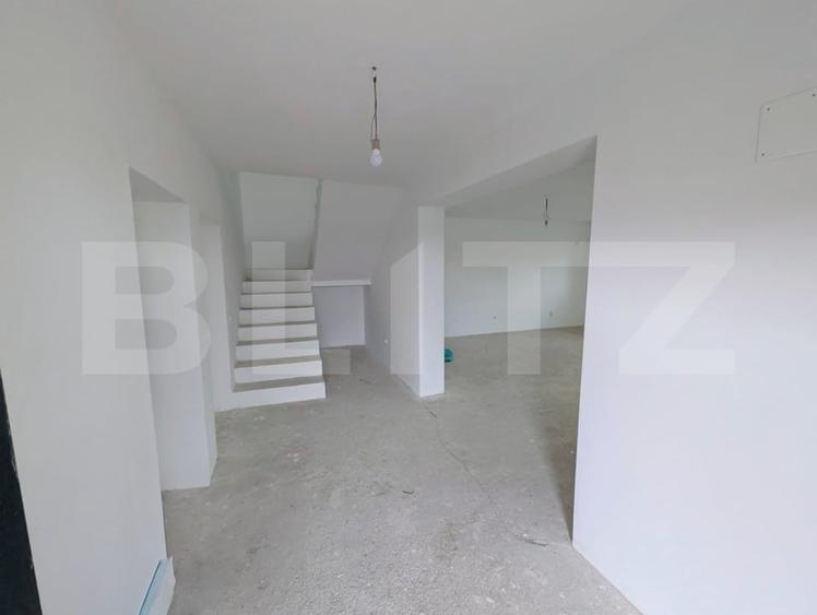 Duplex cu 5 camere cu Teren 440 Mp în Balciu