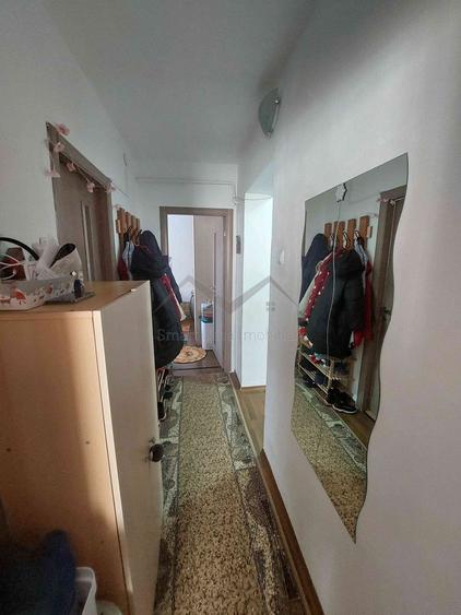 Apartament cu 3 camere decomandat, mobilat în Păcurari