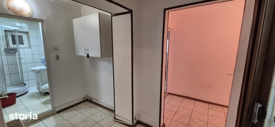 Apartament cu 2 camere decomandat în Buzaului