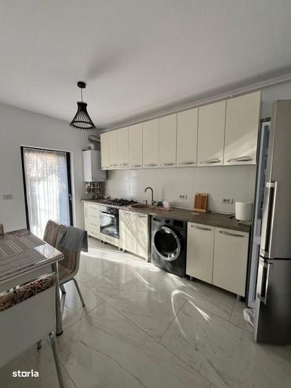 Casă cu 3 camere cu Teren 300 Mp în Central