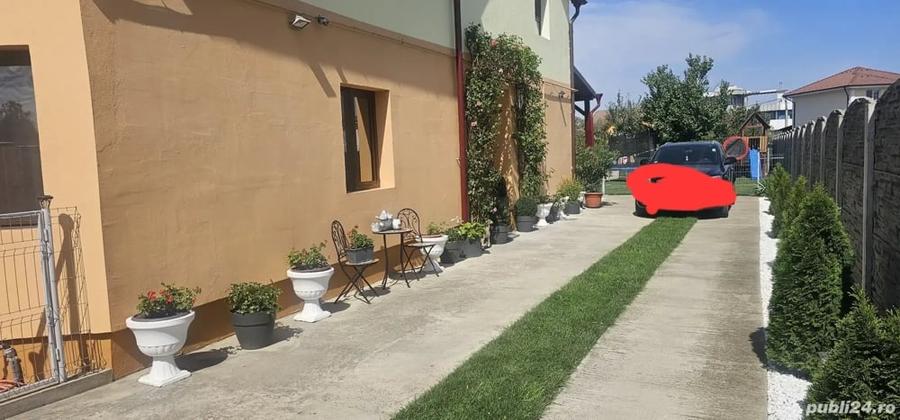Casă cu 6 camere în Săcălaz