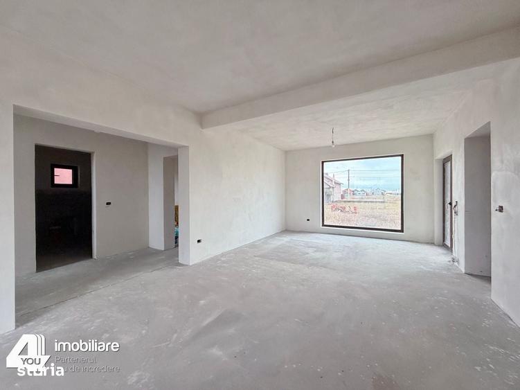 Casă cu 4 camere cu Teren 500 Mp în Central