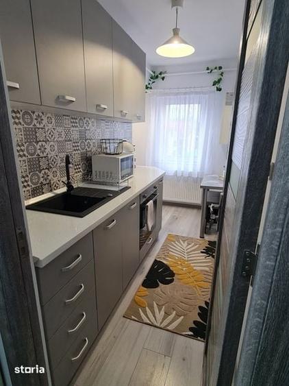 Garsonieră decomandată în Central