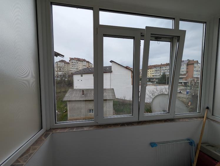 Vand apartament 3 camere Piatra-Neamt - mobilat - 2