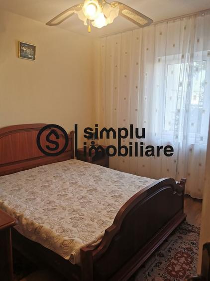 Apartament cu 2 camere decomandat în 1 Mai