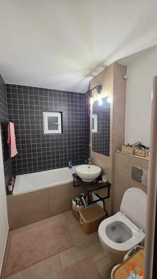 Apartament cu 2 camere semidecomandat, mobilat în Brazda lui Novac