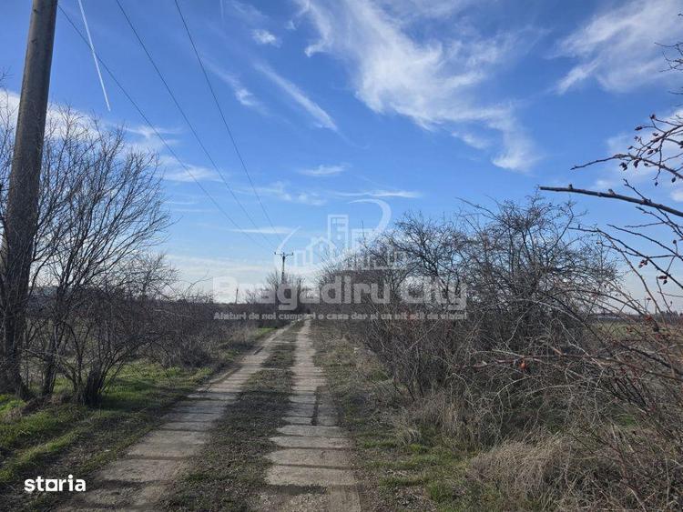 Teren de 3100 mp, în Central