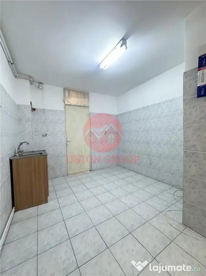 Apartament cu 4 camere decomandat în Km 4