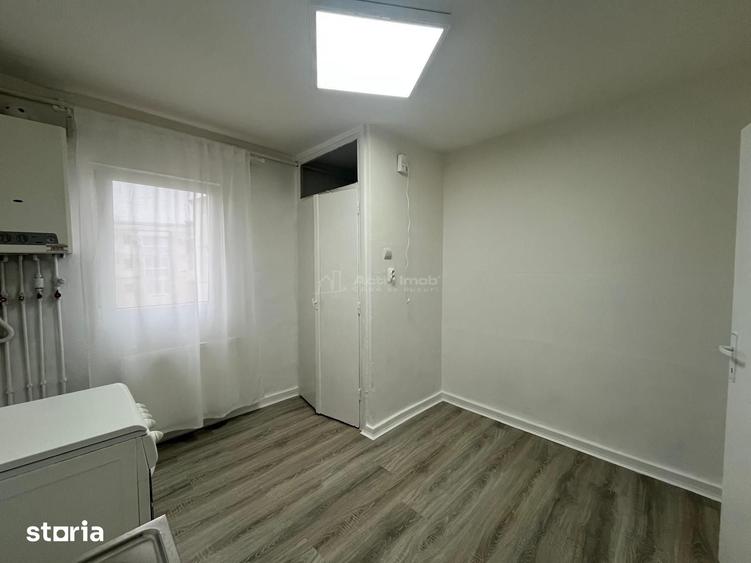 Apartament cu 2 camere semidecomandat în Central