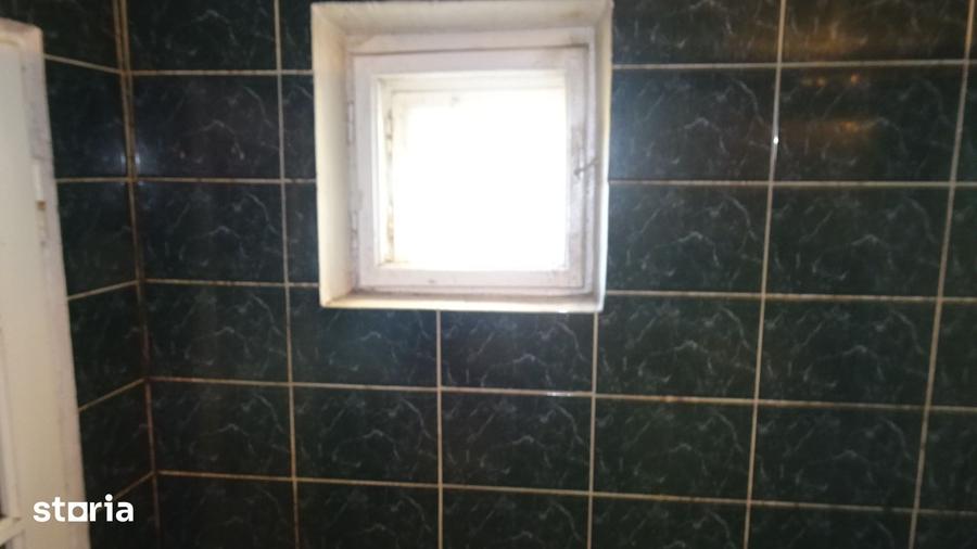 Casă cu 5 camere cu Teren 3450 Mp în Horea