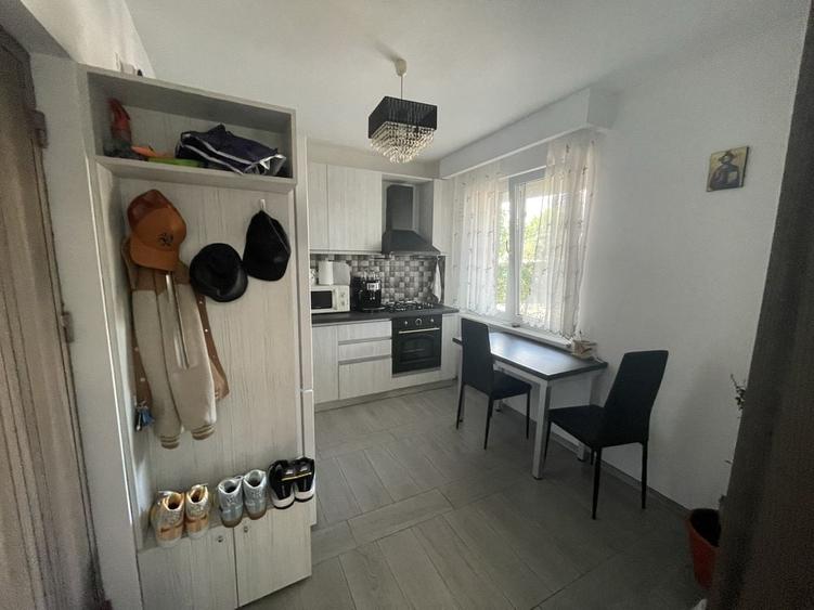 Apartament cu 2 camere nedecomandat în 1 Mai