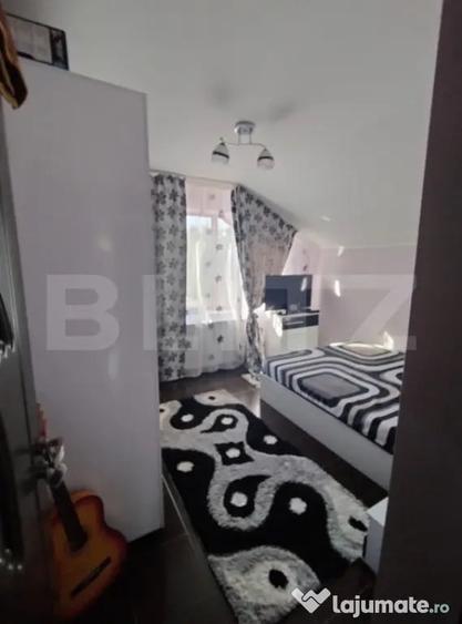 Casă cu 5 camere cu Teren 462 Mp în Malu Mare