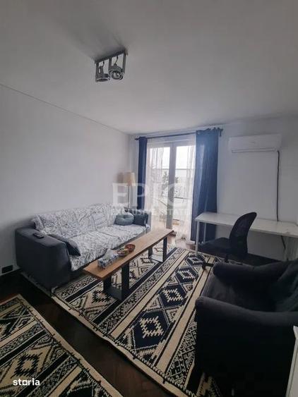 Apartament cu 2 camere, mobilat în Central