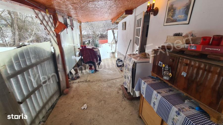 Casă cu 2 camere cu Teren 400 Mp în Tutana