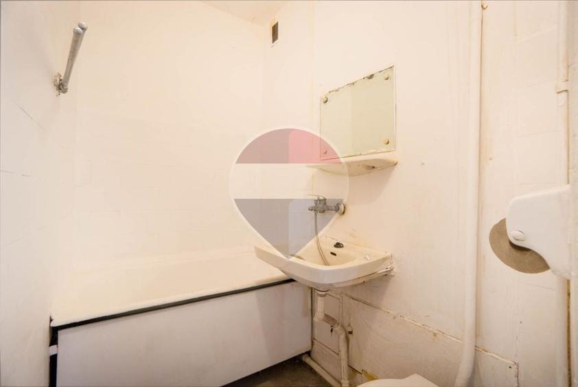 Apartament cu 2 camere semidecomandat în Central