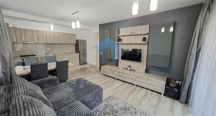 Apartament cu 3 camere decomandat în Mărăști