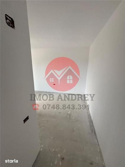 Apartament cu 2 camere decomandat în E3
