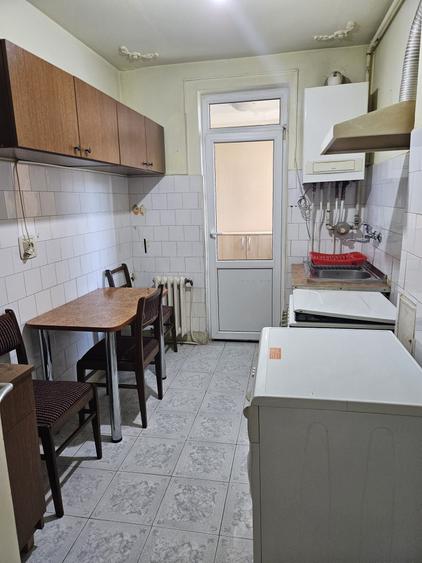 Inchiriez apartament 2 camere Micro 2 - 3