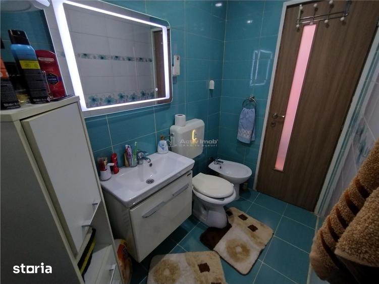 Apartament cu 3 camere semidecomandat în Central