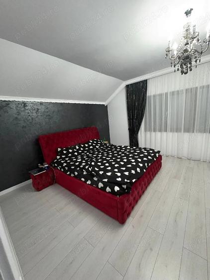 Casă cu 5 camere cu Teren 400 Mp în Haieu