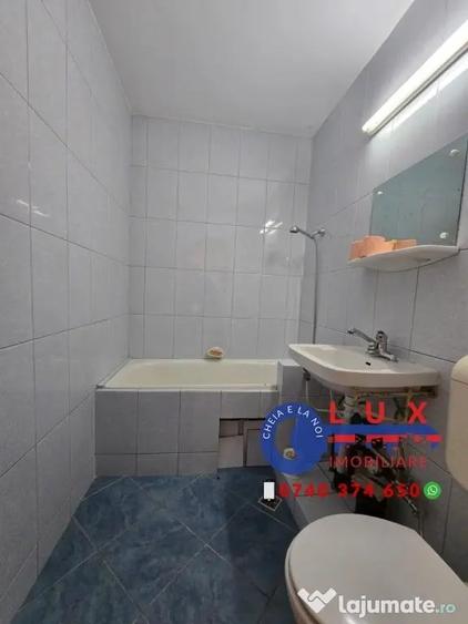 Apartament cu 2 camere decomandat în Babadag
