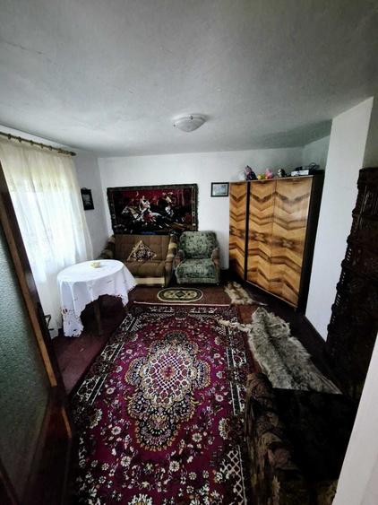 Casă cu 4 camere în Rusca