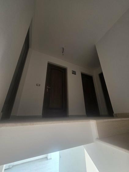 Casă cu 4 camere în Poienile Zagrei