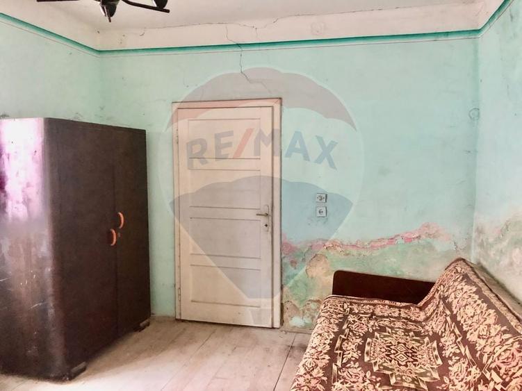 Casă individuală cu 4 camere cu Teren 979 Mp în Tohanu Vechi
