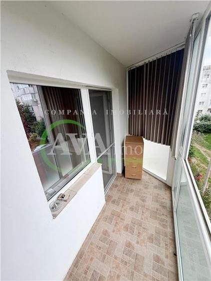 Apartament cu 2 camere semidecomandat, mobilat în Nord