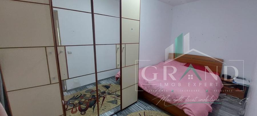 Apartament cu 3 camere semidecomandat, mobilat în Mănăștur