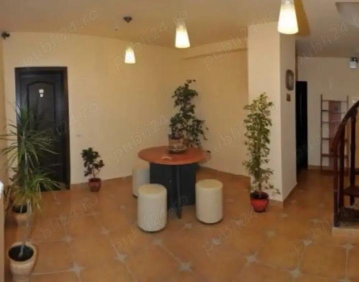 Casă cu 6 camere cu Teren 150 Mp în Calea Turzii