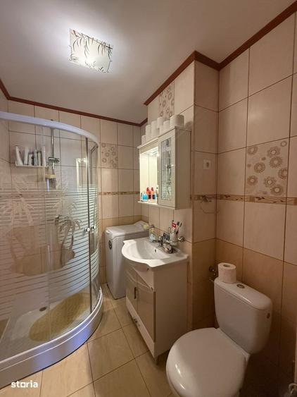 Apartament cu 2 camere decomandat în Liliacului