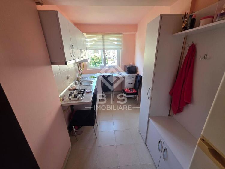 Apartament cu 2 camere decomandat în Calea Moldovei