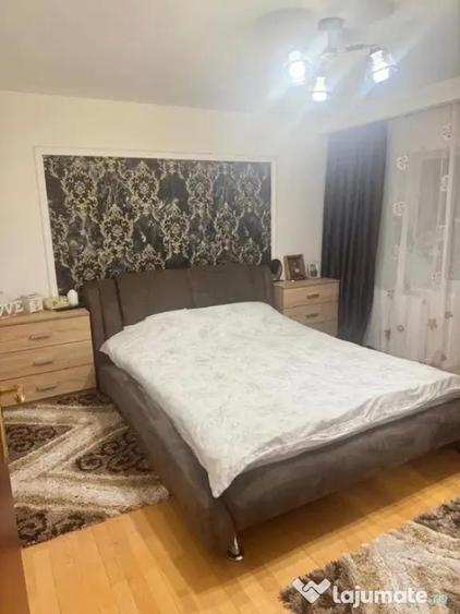 Apartament cu 3 camere decomandat în Obcini