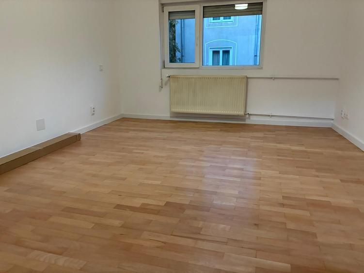 Casă individuală cu 5 camere cu Teren 125 Mp în Turda