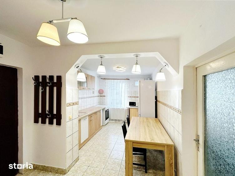 Apartament cu 3 camere în Tractorul