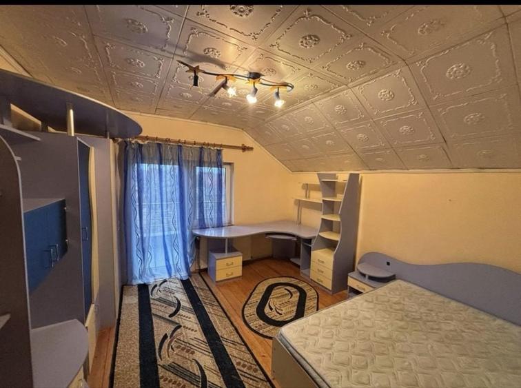 Casă cu 4 camere cu Teren 650 Mp în Grădiște