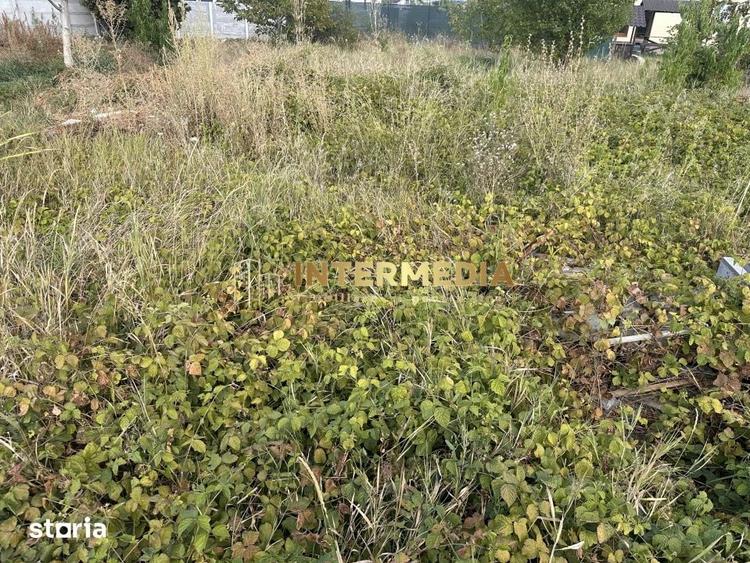 Teren de 432 mp, în Partoș