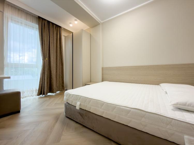 Apartament cu 2 camere semidecomandat, mobilat în Faleza Nord