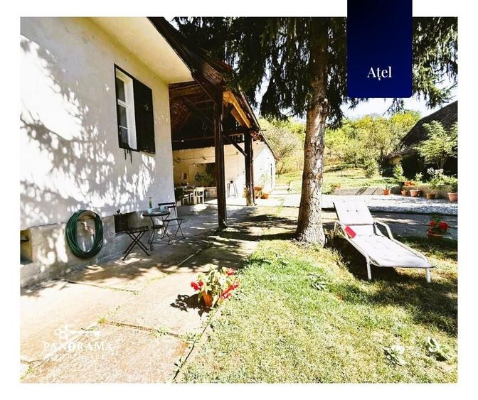 Casă individuală cu 5 camere cu Canalizare în Ațel