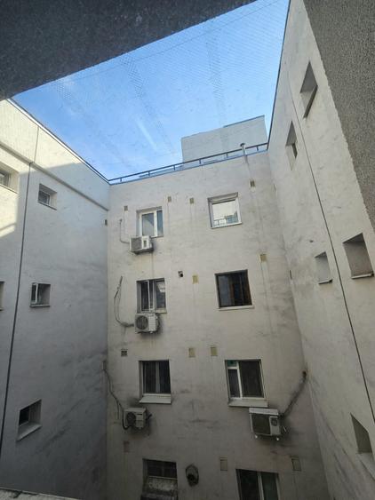 Apartament cu 3 camere în Drumul Taberei