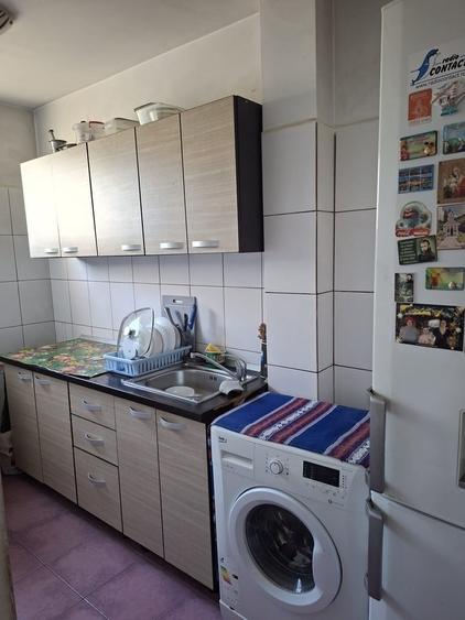 Apartament cu 2 camere semidecomandat în Compozitorilor