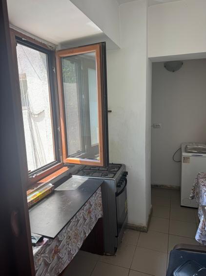 Garsonieră semidecomandată în Casa de Cultură